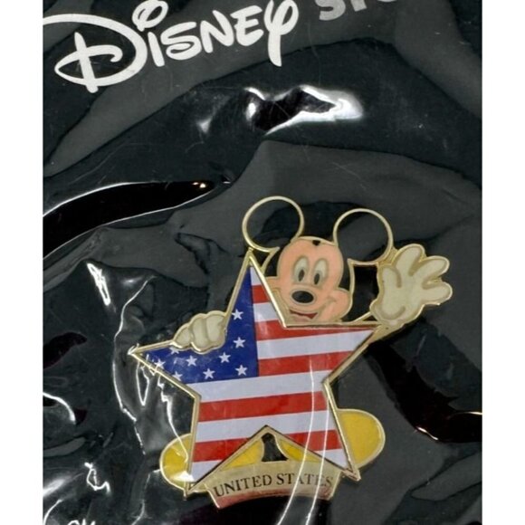 Disney Mickey Flag Series Trading Pin American Flag Star United States 7920 USA - Picture 2 of 9